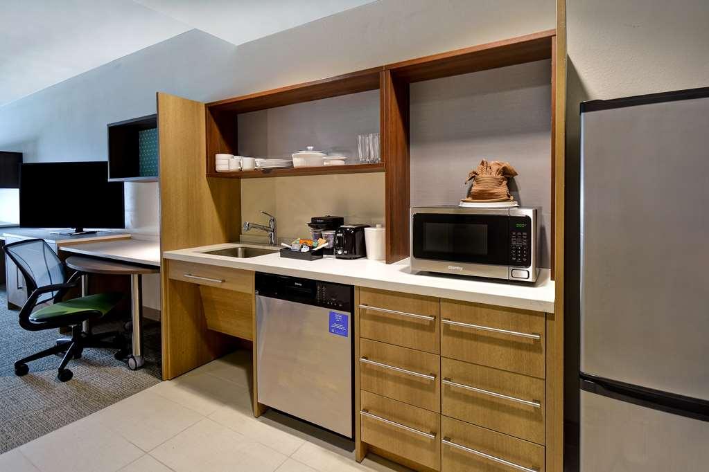 Home2 Suites By Hilton أوديسا الغرفة الصورة